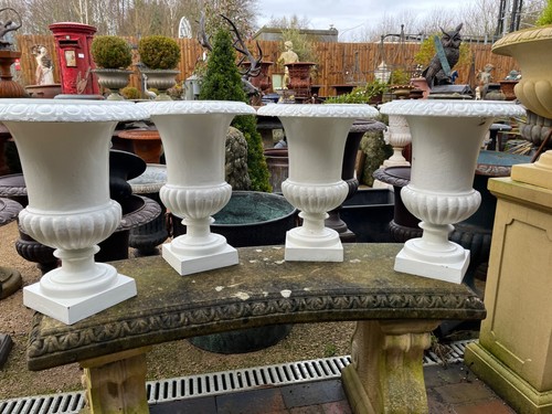 Set four cast - iron, white