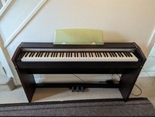 Casio Privia PX-700 Digital Piano