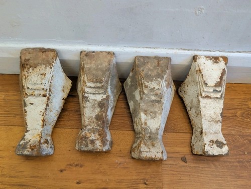 Set vintage cast iron art - of,