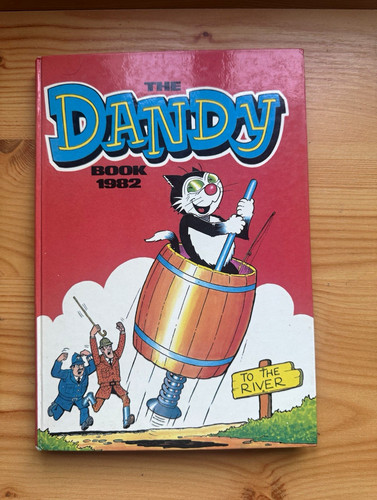 The dandy book 1982 hardcover - dandy,