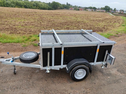 Brand new apache camping 6x4 - brand,