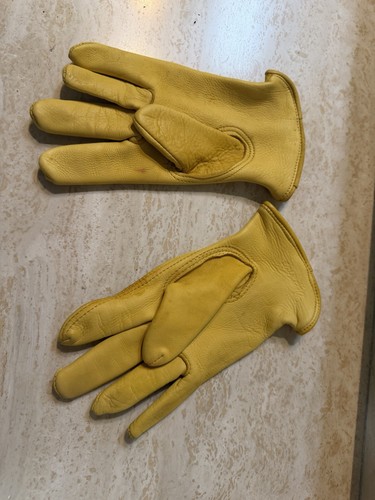 Vintage wells lamont - wells, yellow