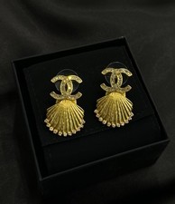 Chanel CC Shell Earrings Golden