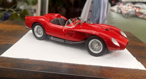 Ferrari 250 testa rossa 1958 - rossa,