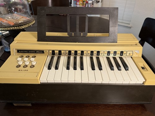 Vintage magnus electric chord - vintage,