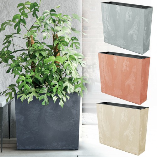 Tall concrete rectangle - concrete,