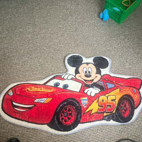 Disney cars lightning mcqueen - cars,
