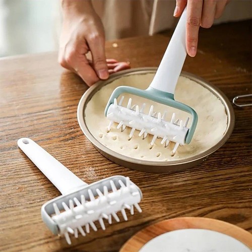 Pizza dough roller needle - 1,