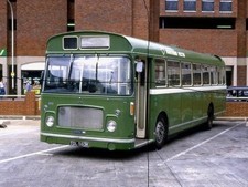 COLOUR BUS PHOTO SOUTHERN VECTIS PHOTOGRAPH BRISTOL RE 863 PICTURE TDL563K.