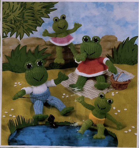 Knitting pattern frog - frog, family