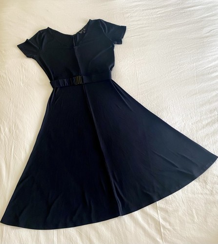 Agnes paris black v neck - b.,