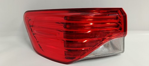 Toyota avensis tail light - toyota,