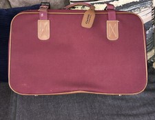 Carlton - Vintage Burgundy 50 cm x 34 cm x 17 cm Suitcase