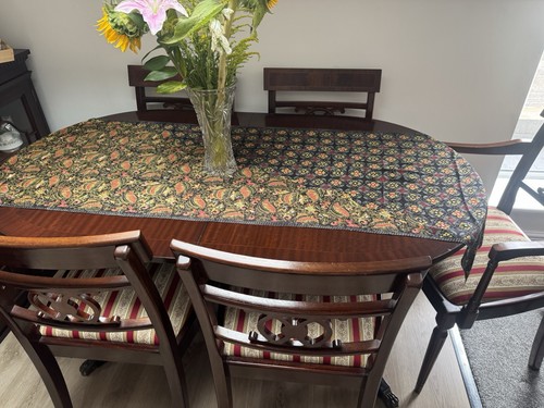 Strongbow dining table set - table,