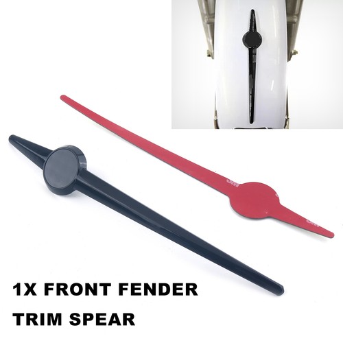 Front fender spear trim - front,