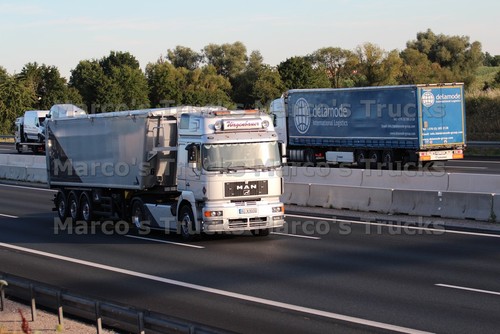 Truck photo man tipping - photo,