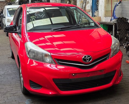 Toyota yaris 5dr - toyota,