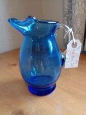 VINTAGE BRISTOL BLUE GLASS WATER/LEMONADE JUG WITH CLEAR HANDLE(Height 19cm) VGC