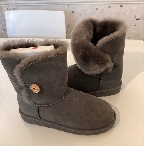 Ugg boots - ugg,