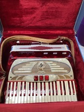 Galanti Piano Accordion 4 w/