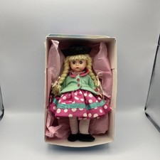 1995 Madame Alexander- Suzie