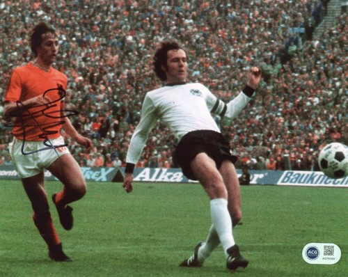 Johan cruyff signed 10x8 - signed,
