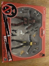 MARVEL LEGENDS DEADPOOL &