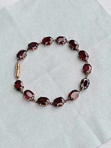 9ct gold garnet bracelet - gold,