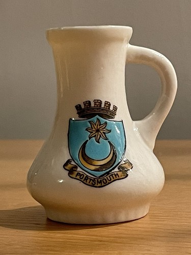 Goss crested china - h,