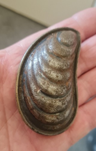 Antique victorian mussel - victorian,