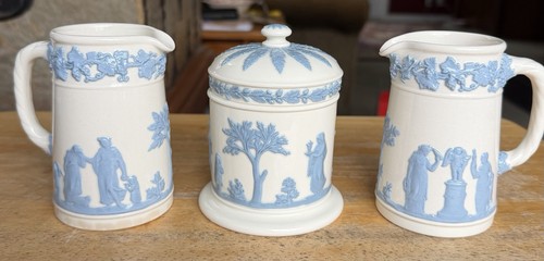 Lot three vintage wedgwood - three,