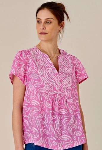 Lovely monsoon pink leaf - pink,