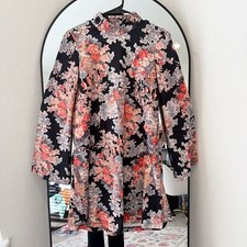 Zara Womens Dark Floral Asian