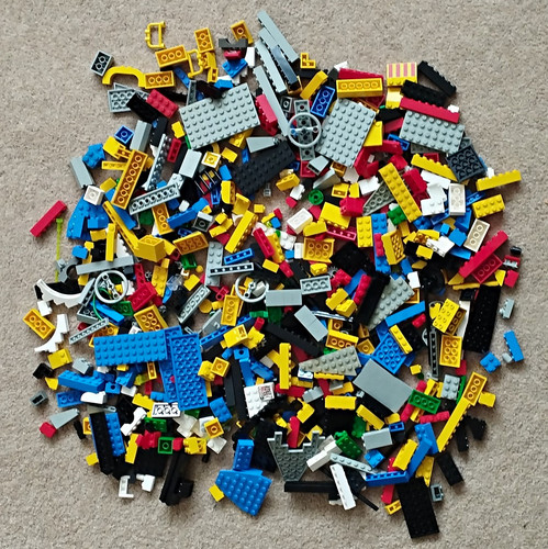 Lego 1kg joblot bulk mix