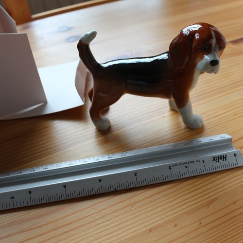 Wade dog series beagle - wade,