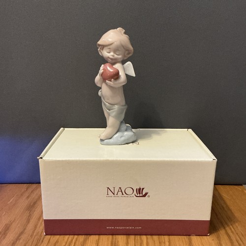 Nao little heart love - nao,