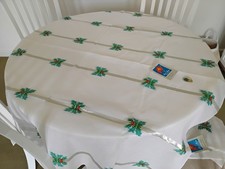 VINTAGE SQUARE ITALIAN CHRISTMAS TABLECLOTH = 4 NAPKINS =UNUSED 