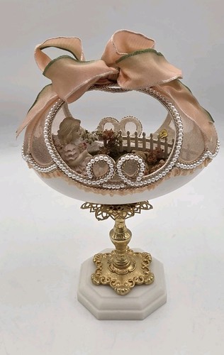Signed huff duck egg - egg, diorama