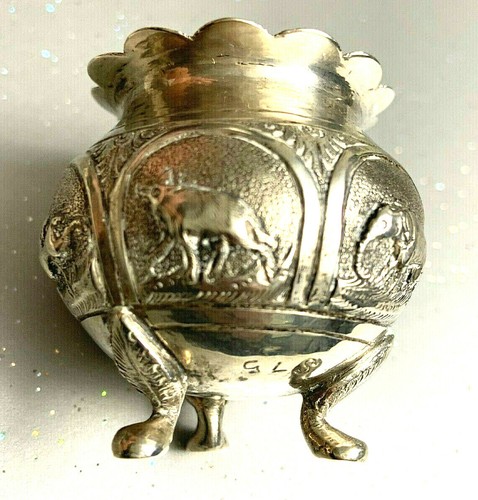 Silver repousse pot legs - silver,