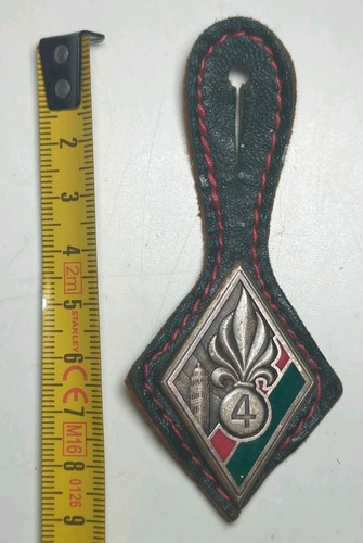 Badge insignia the - the, 4th