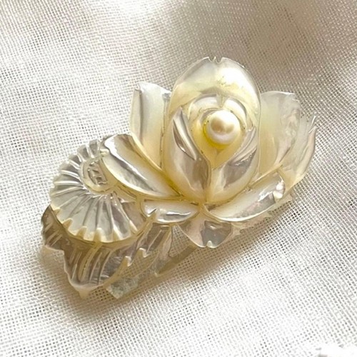 Vintage brooch white coral - brooch,