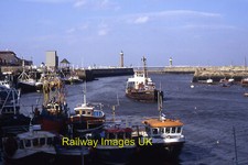 Photo - Whitby - mouth of the