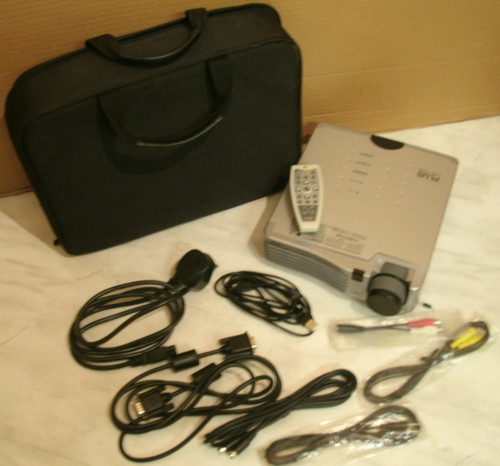 Plus 132 portable projector - u5-132,