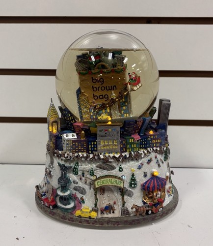 Bloomingdales snow globe nyc - bloomingdales,