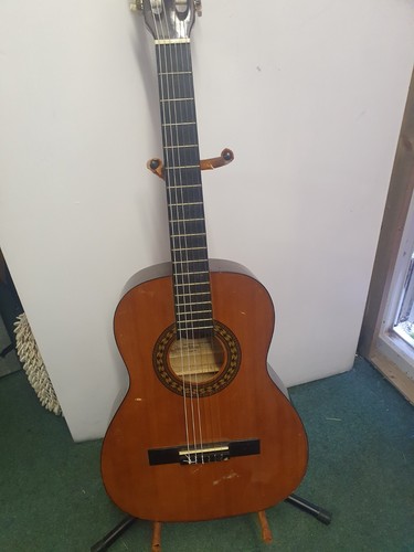 Acoustic guitar nylon string - ,