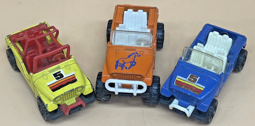 Corgi juniors jeep 4x4 x3 - cj-5,