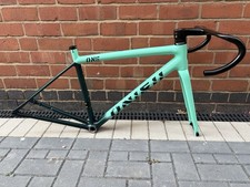 ONIRII Light Weight Carbon Road Bike Frame Size Medium