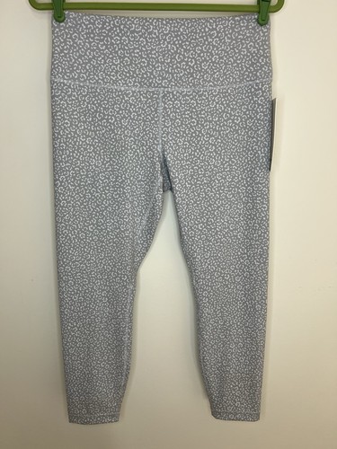 Nwt size lululemon - lululemon, wunder