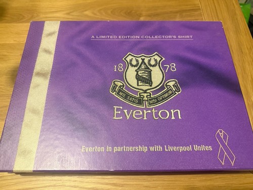 Everton limited edition - -,