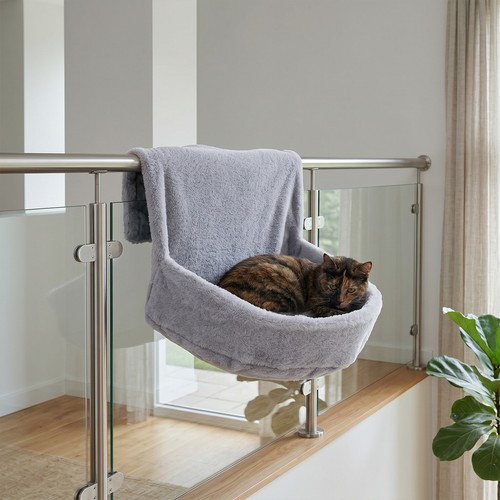 Hanging cat radiator bed - radiator,